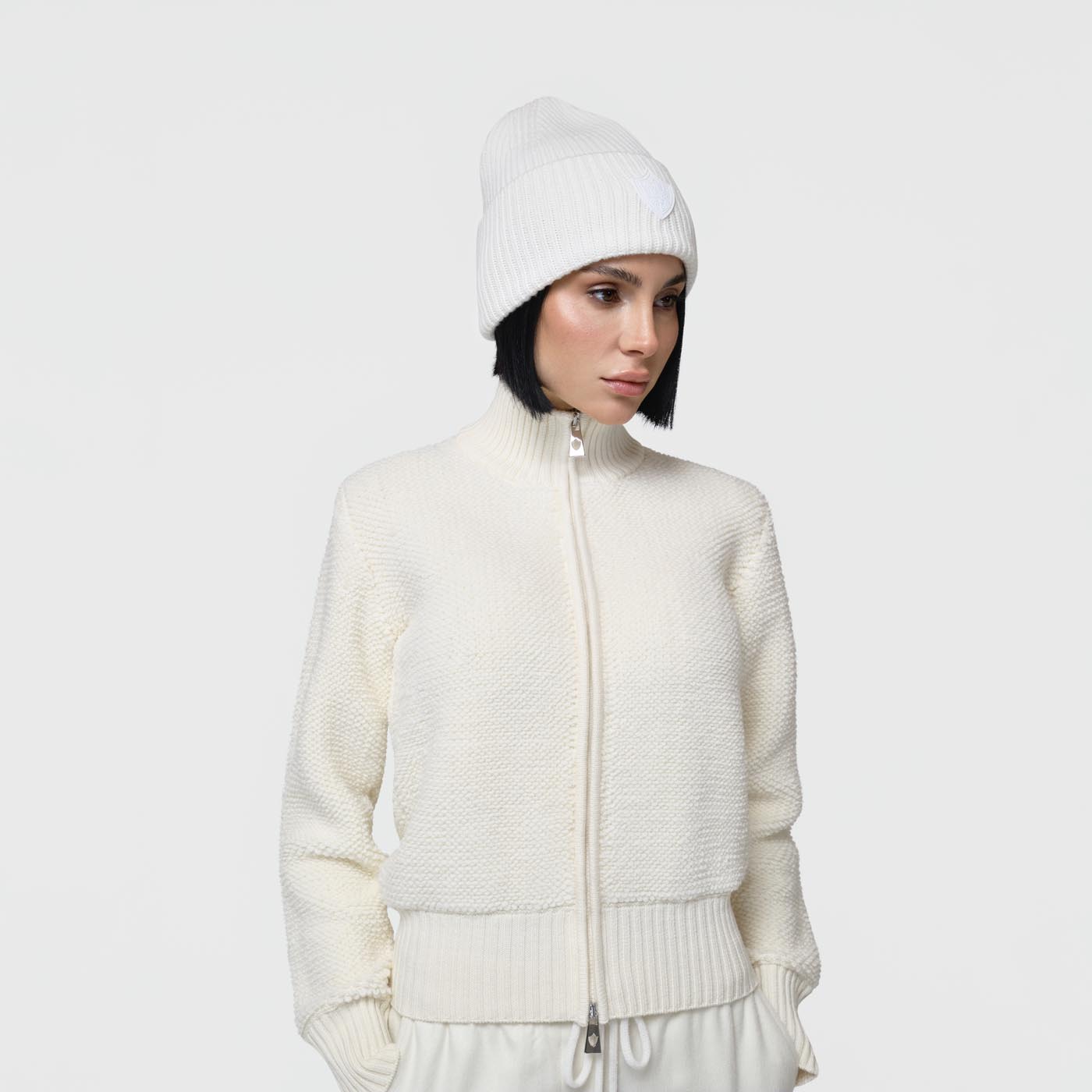 Auberge Cardigan
