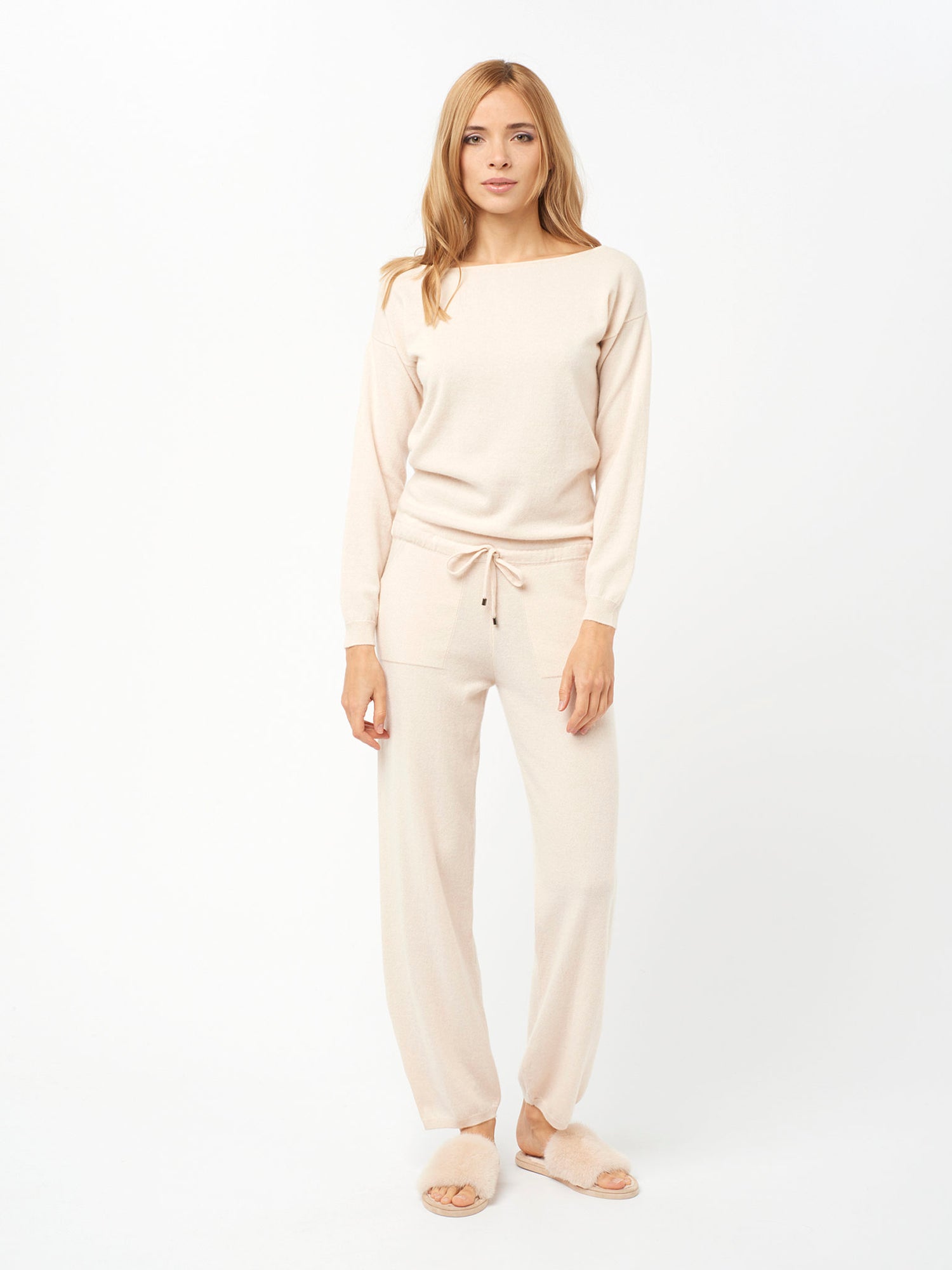 Tsanteleina Slippers